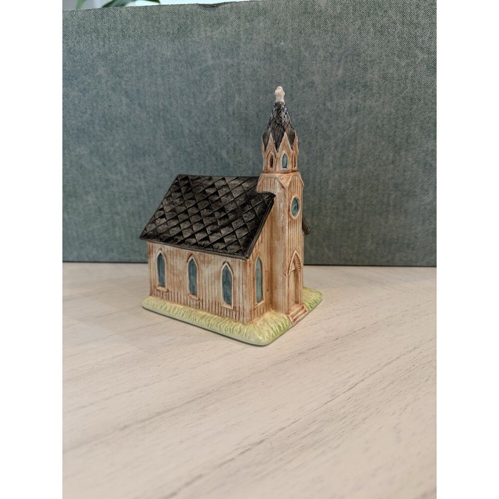 Vtg Porcelain Ceramic Little Brown Gothic Church Music Box Bank Roman EUC VIDEO